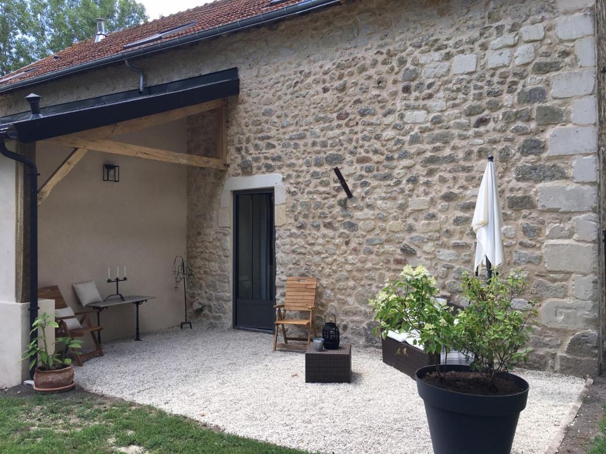 Domaine Du Pont Salmois Bed & Breakfast Neuil Eksteriør bilde