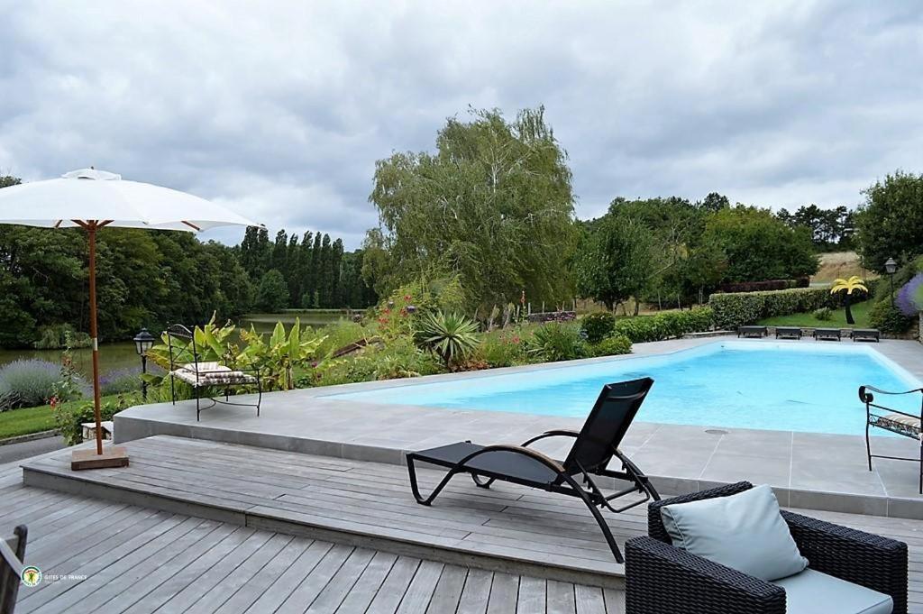 Domaine Du Pont Salmois Bed & Breakfast Neuil Eksteriør bilde